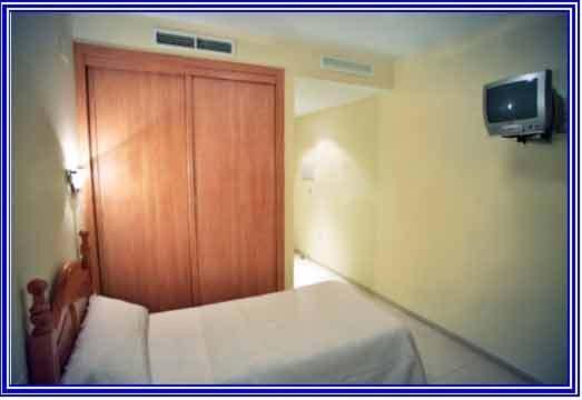 Hostal Restaurante Hermanos Zamora Palma del Río Εξωτερικό φωτογραφία